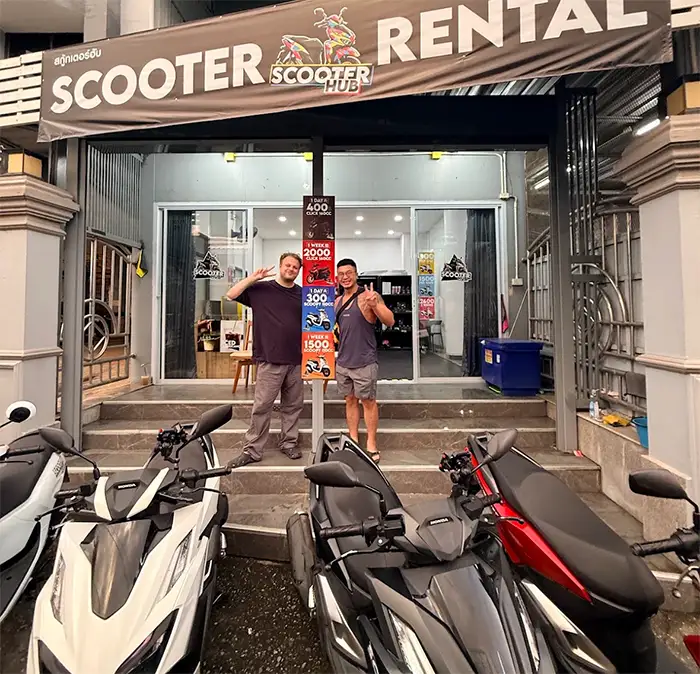 a happy customer at scooter hub who was pleased with how clean the helmets were